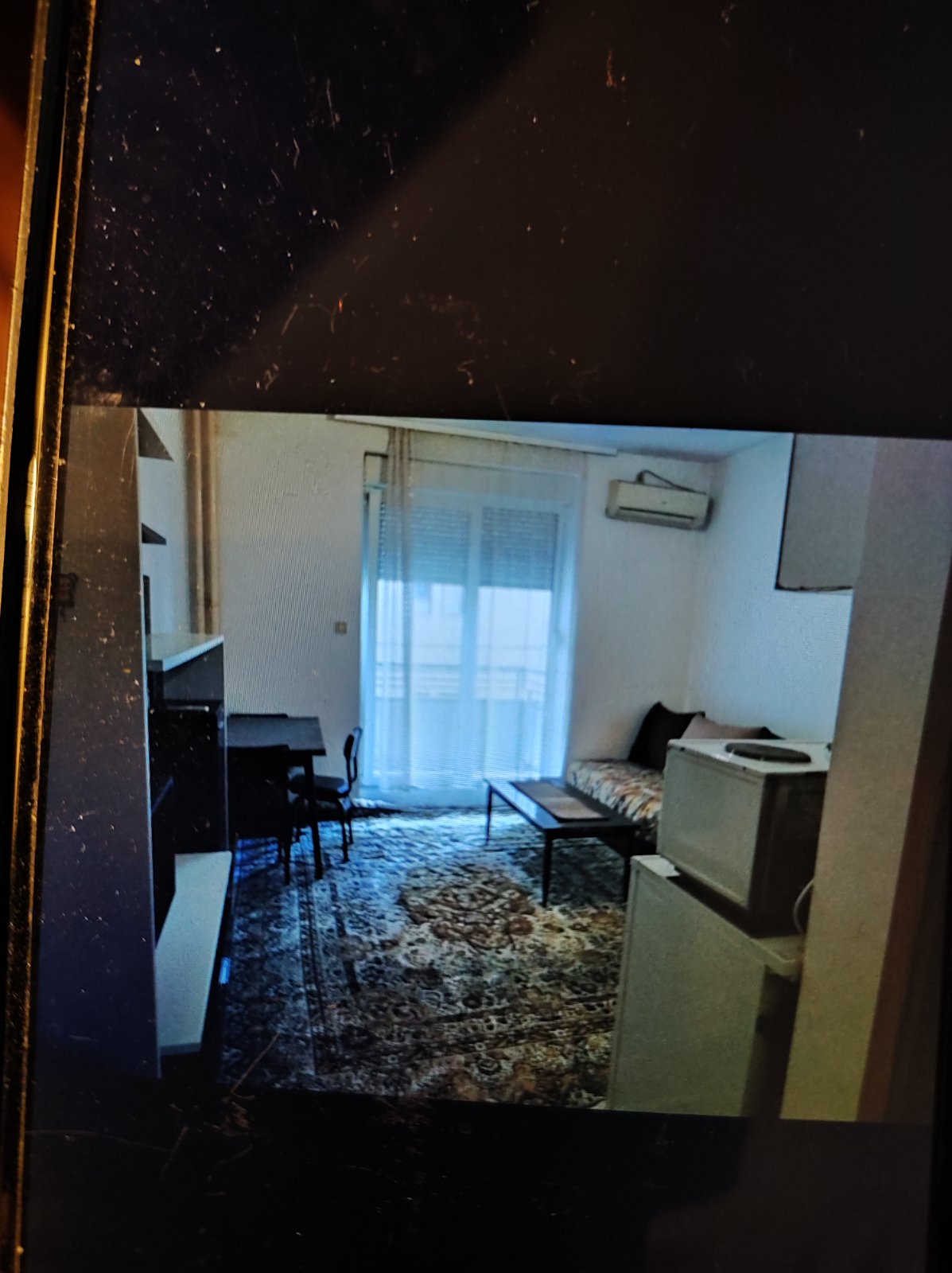 Izdajem garsonjeru kod Vukovog spomenika 5