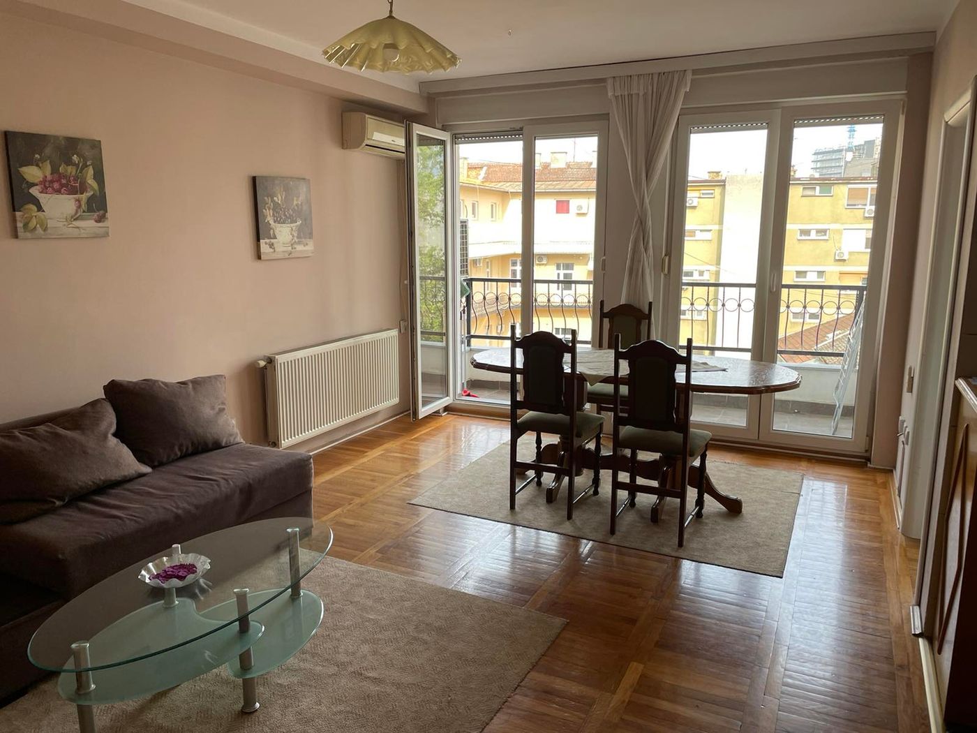 Dvoiposoban stan u centru grada   bez ulaganja 1