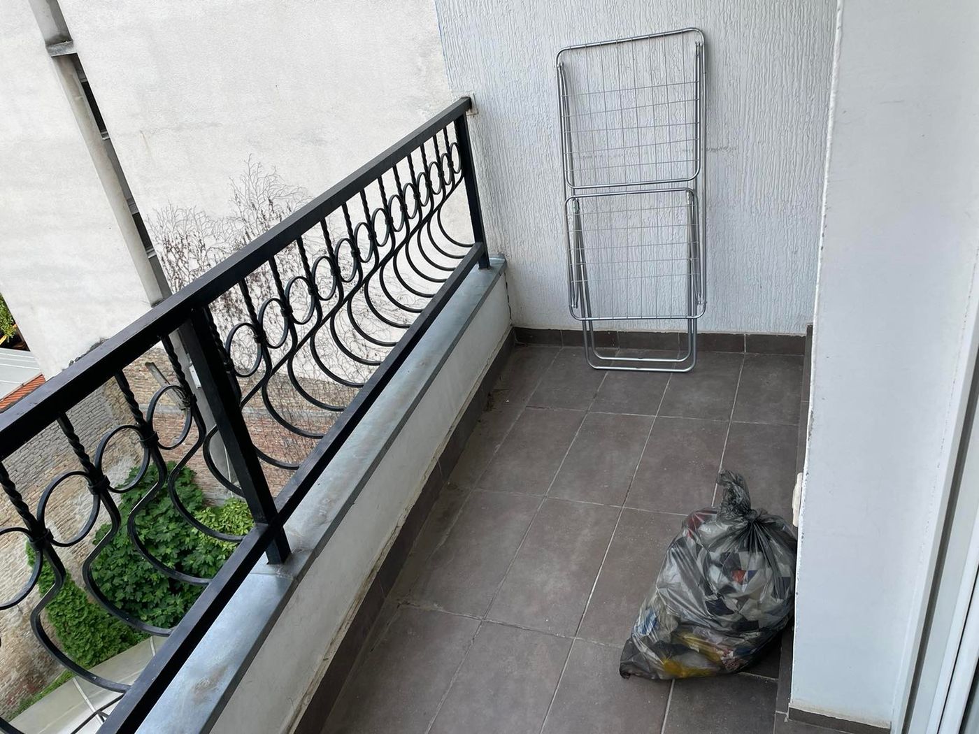 Dvoiposoban stan u centru grada   bez ulaganja 5