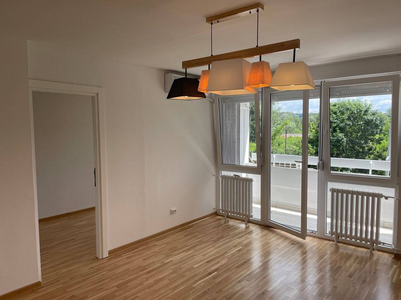 Uknjižen jednoiposoban stan   bez ulaganja 2