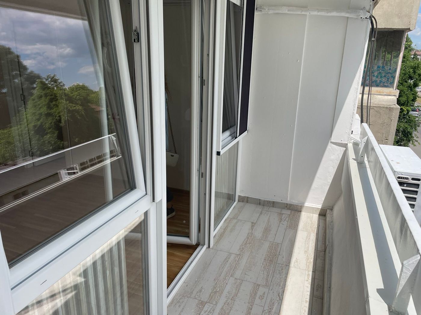 Uknjižen jednoiposoban stan   bez ulaganja 4