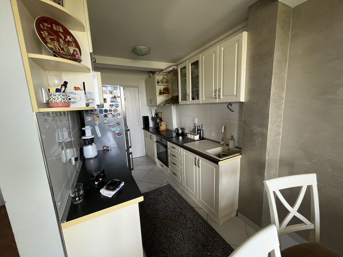 Trosoban stan idealnog rasporeda   bez ulaganja  2