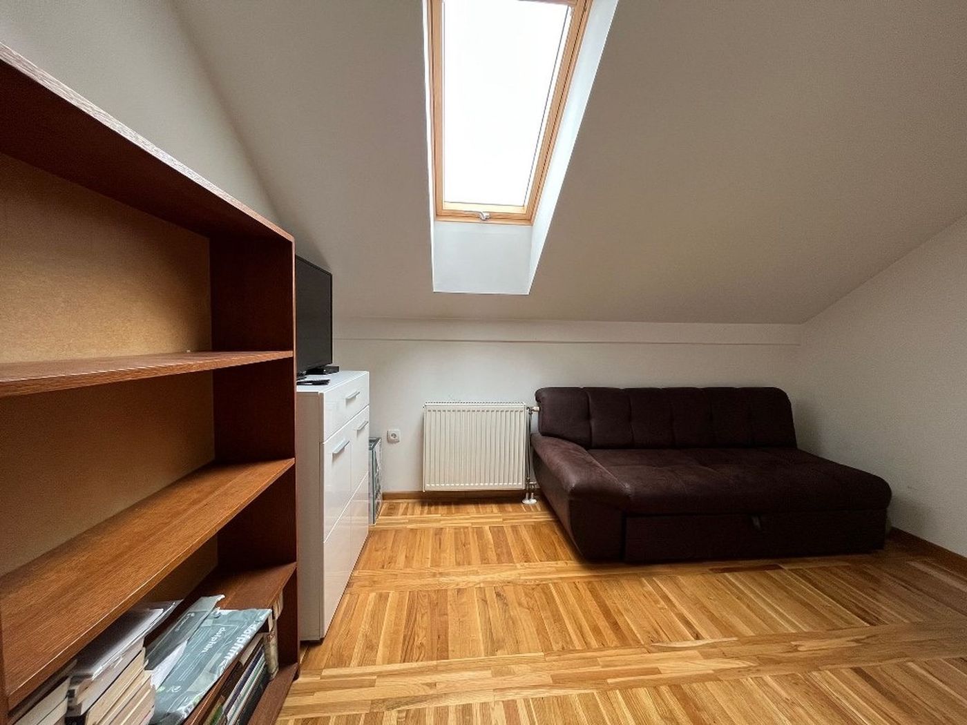 Odličan dvosoban stan na traženoj lokaciji 4