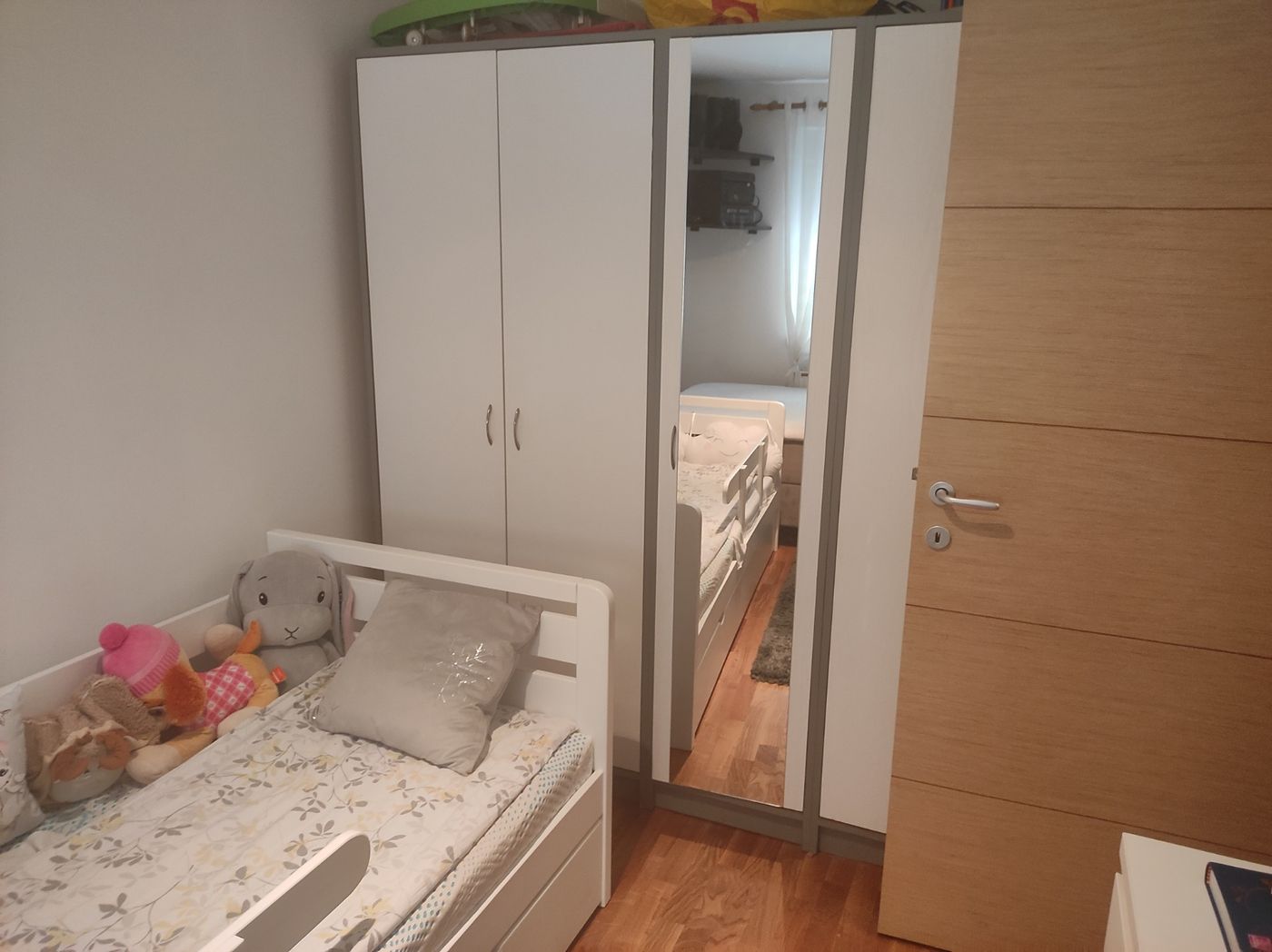 Dvoiposoban stan sjajnog rasporeda 4