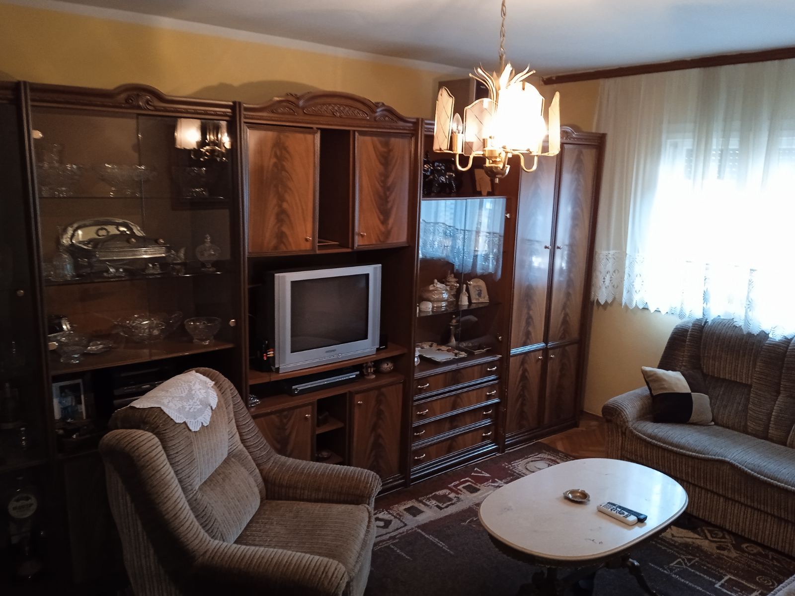 Stan u kuci  trosoban   75 kvadrata 1