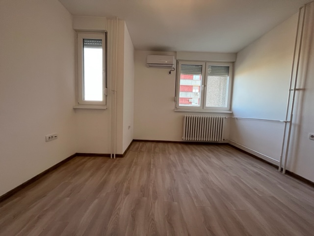 garsonjera  Novi Sad  bulevar oslobođenja 3