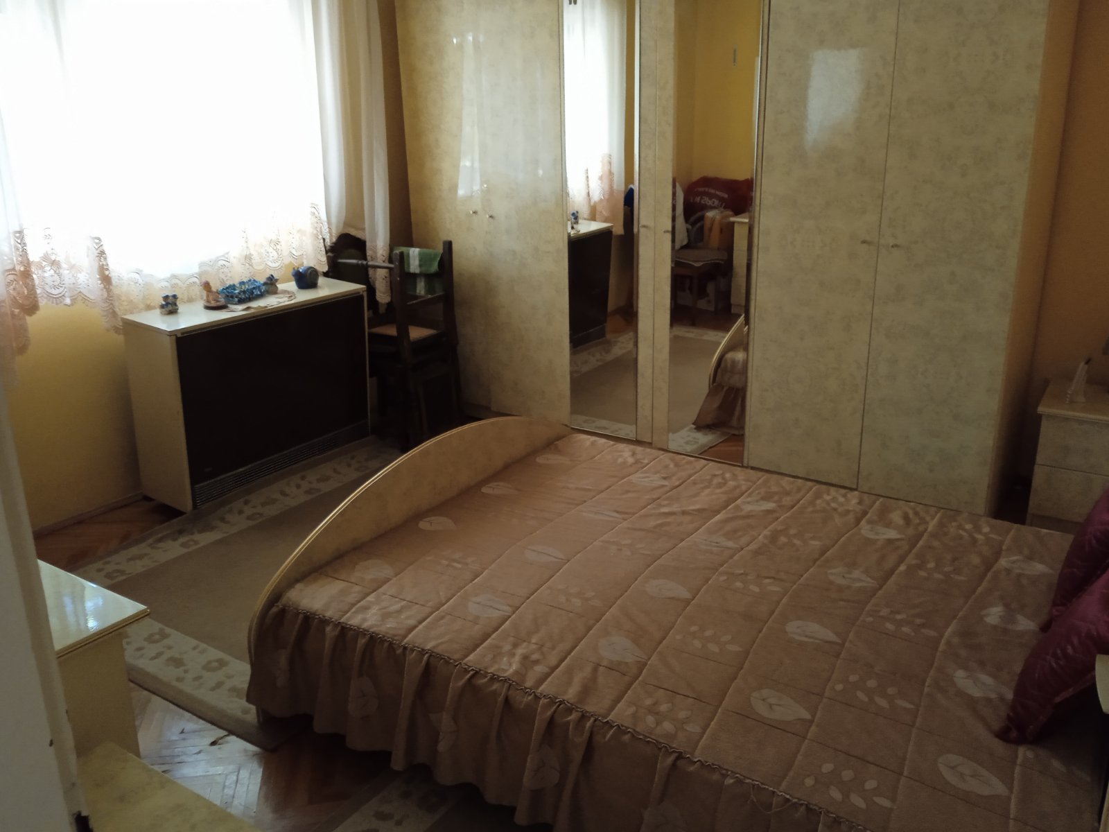 Stan u kuci  trosoban   75 kvadrata 5