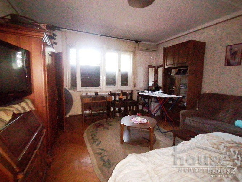 Kuca,NOVI SAD,ADAMOVIĆEVO NASELJE68m2,154500€ , ID: 3044118 10