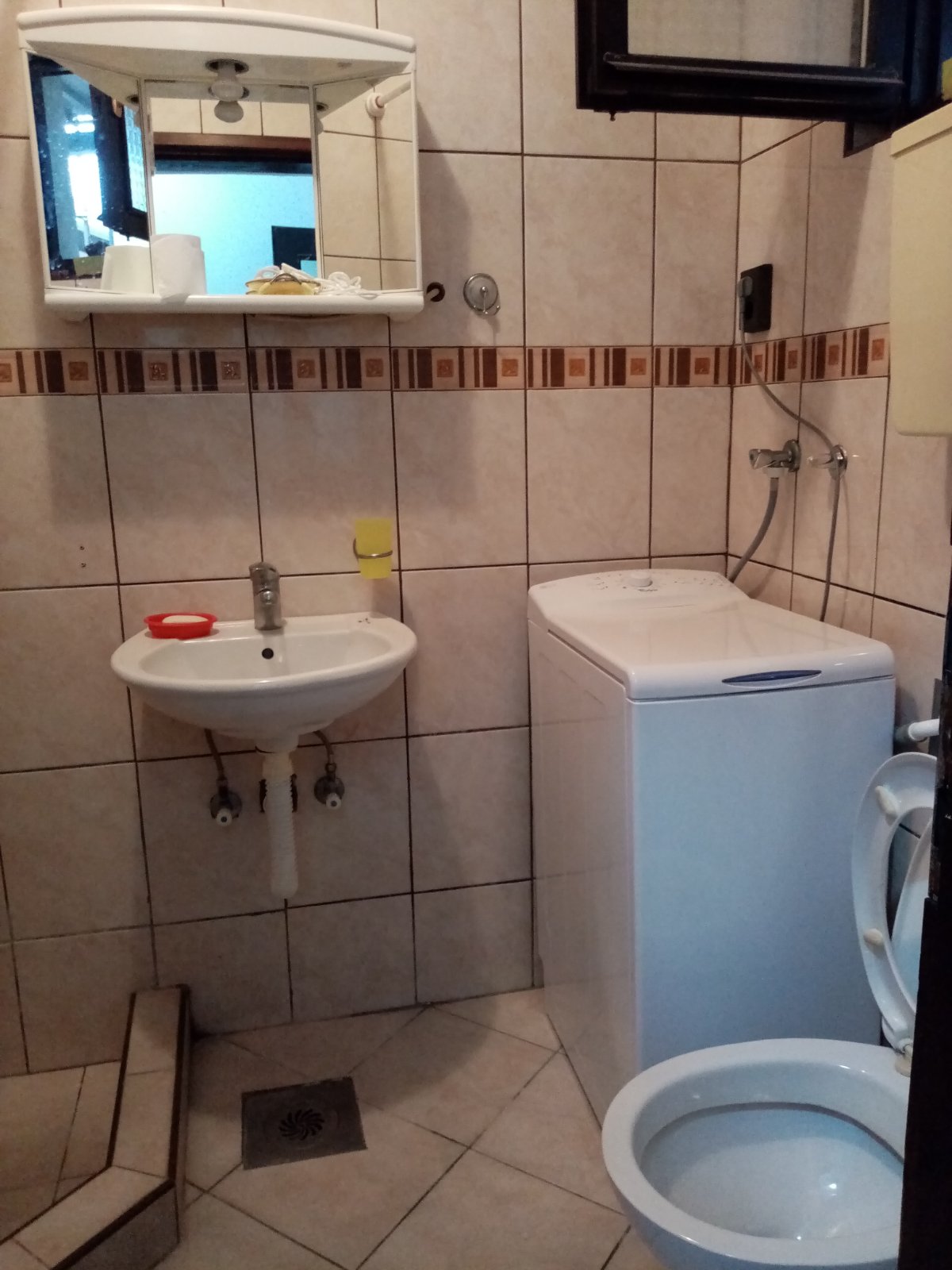 2 5 stan za izdavanje   Zemun  Save Kovačević 5