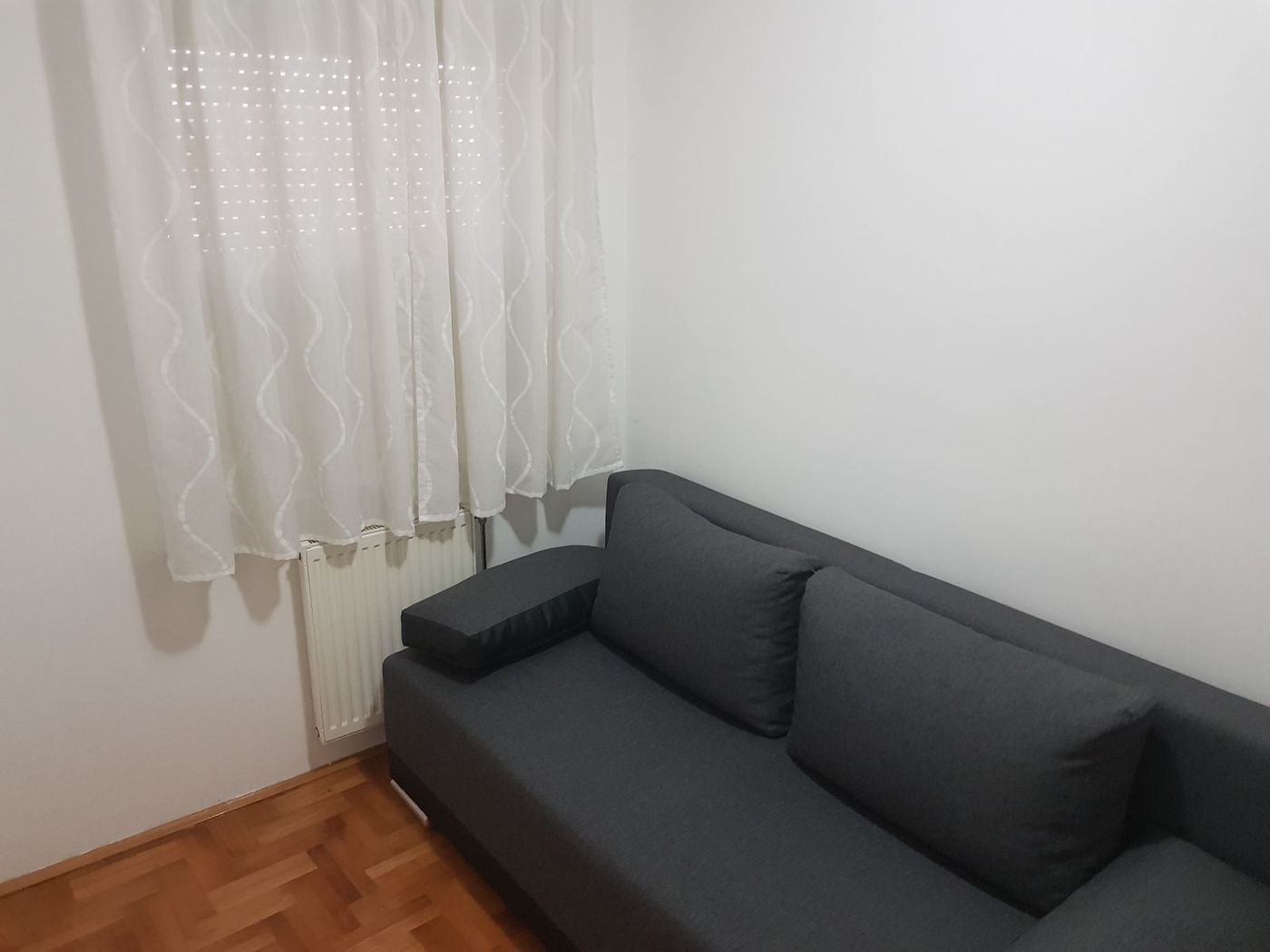 Namešten jednoiposoban stan na Telepu 3