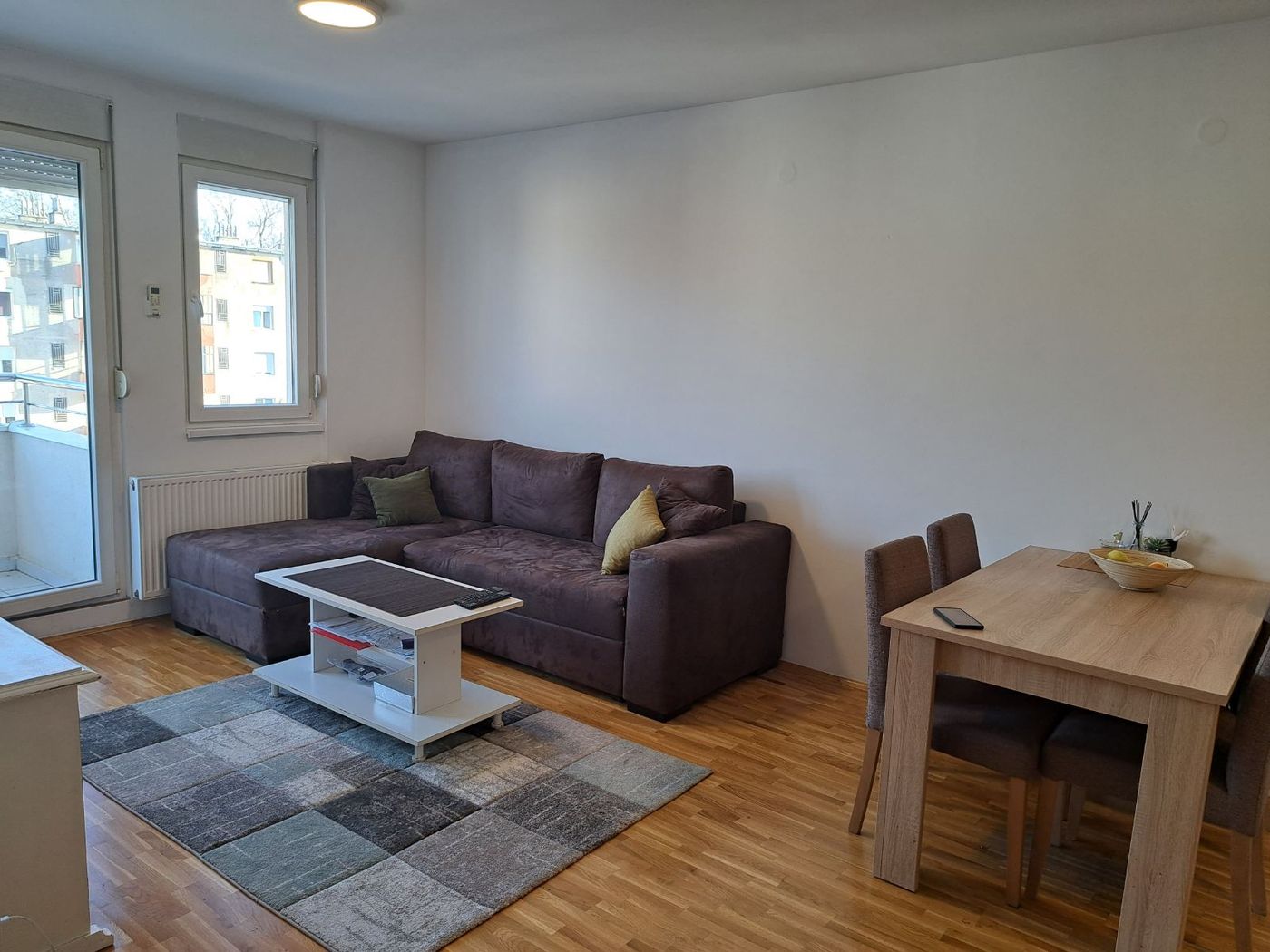 Fantastičan stan u novoj zgradi  2