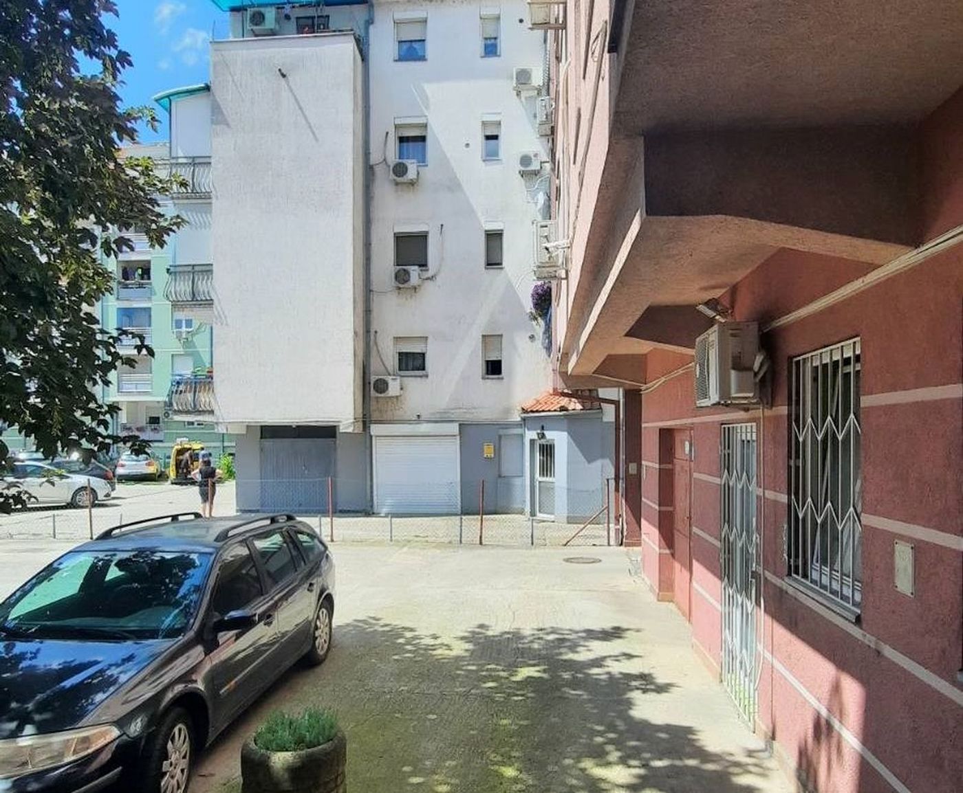 Najpovoljnija garsonjera na Novoj Detelinari 5