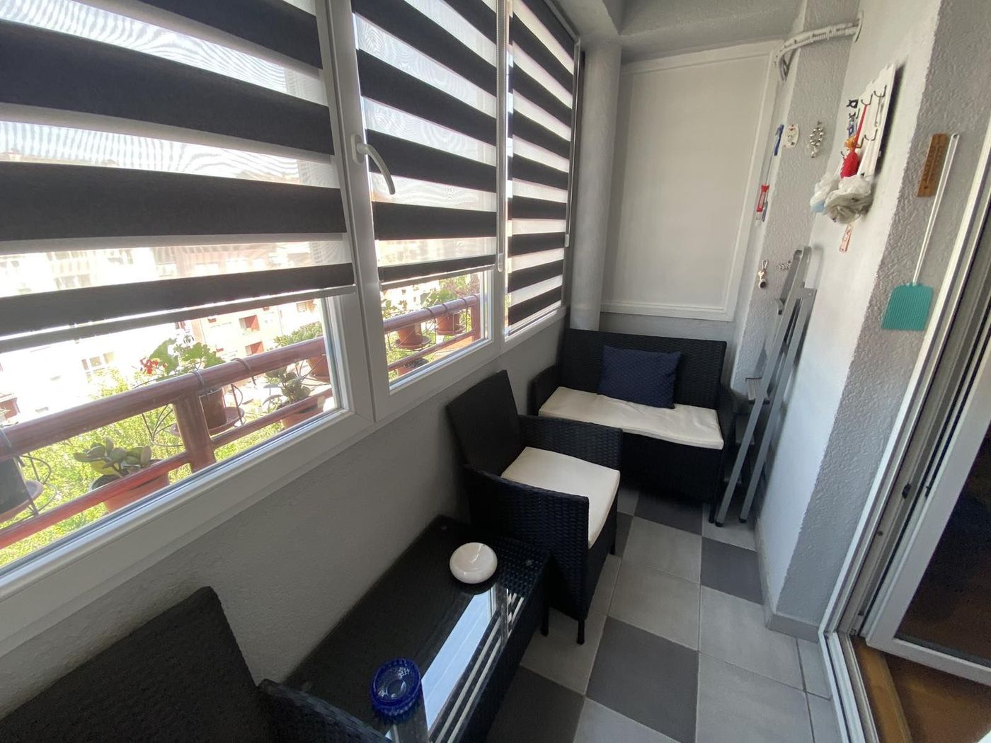 Jednoiposoban stan bez ulaganja   nije fiksno  5