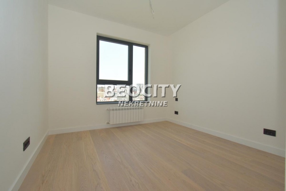 Trosoban stan, 87 m2, Centar, Hercegovačka ID: 99053 7