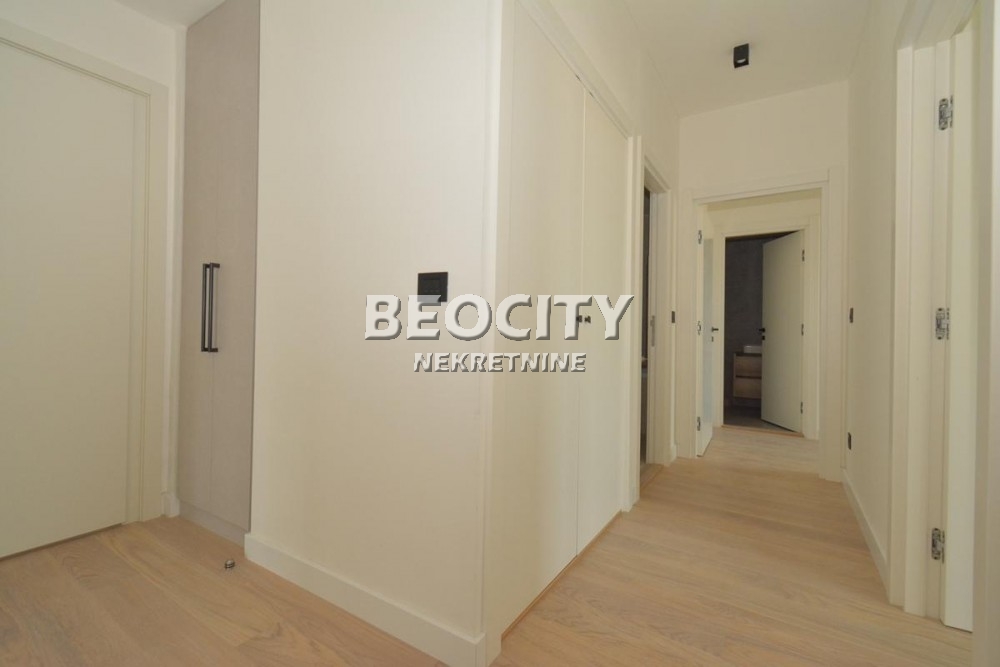 Trosoban stan, 87 m2, Centar, Hercegovačka ID: 99053 5