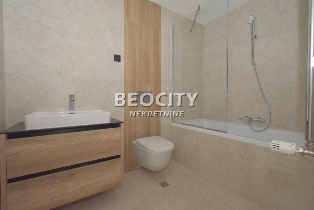 Trosoban stan, 87 m2, Centar, Hercegovačka ID: 99053 11