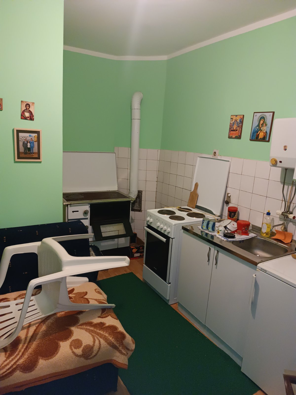 Kuća na prodaju kod hotel morave 2