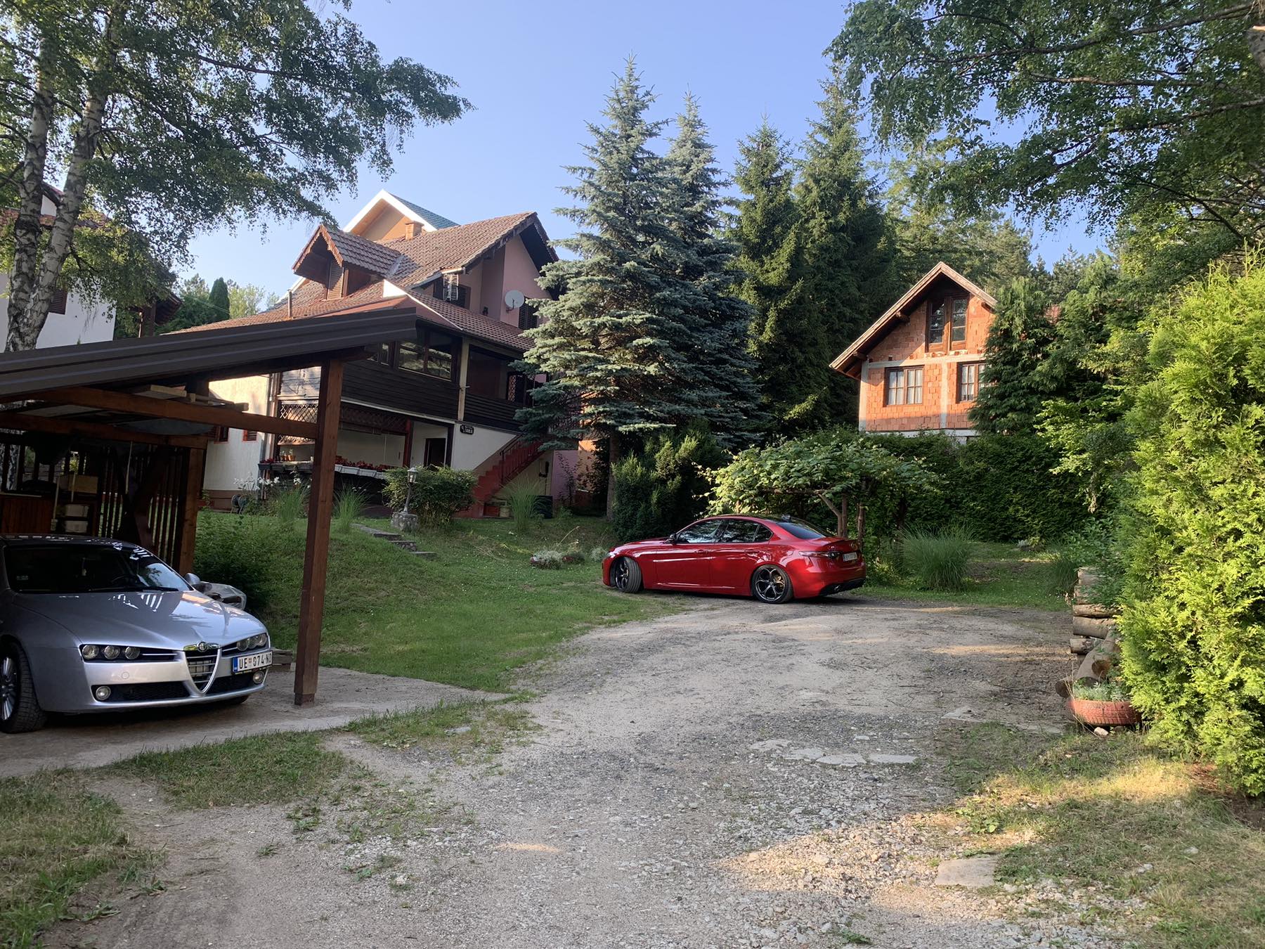 Zlatibor kuca 200m2 sa placem 7 5ari 3