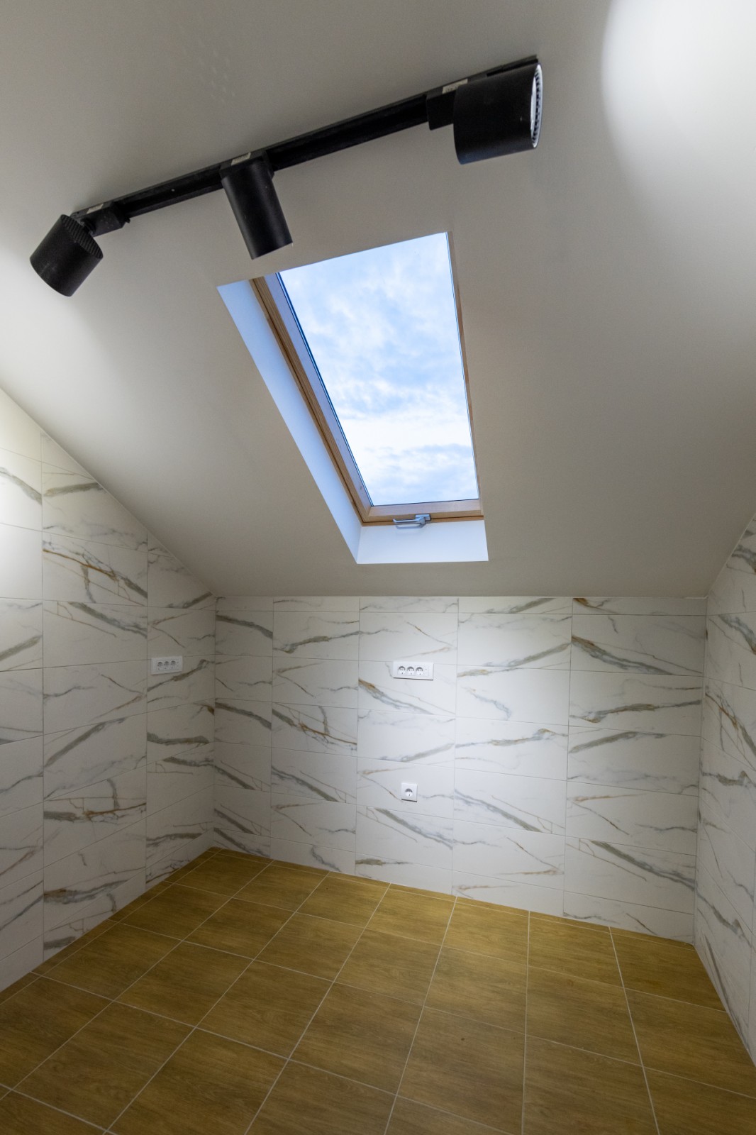 Kanarevo brdo 2 5 67m2 renoviran vlasnik 3