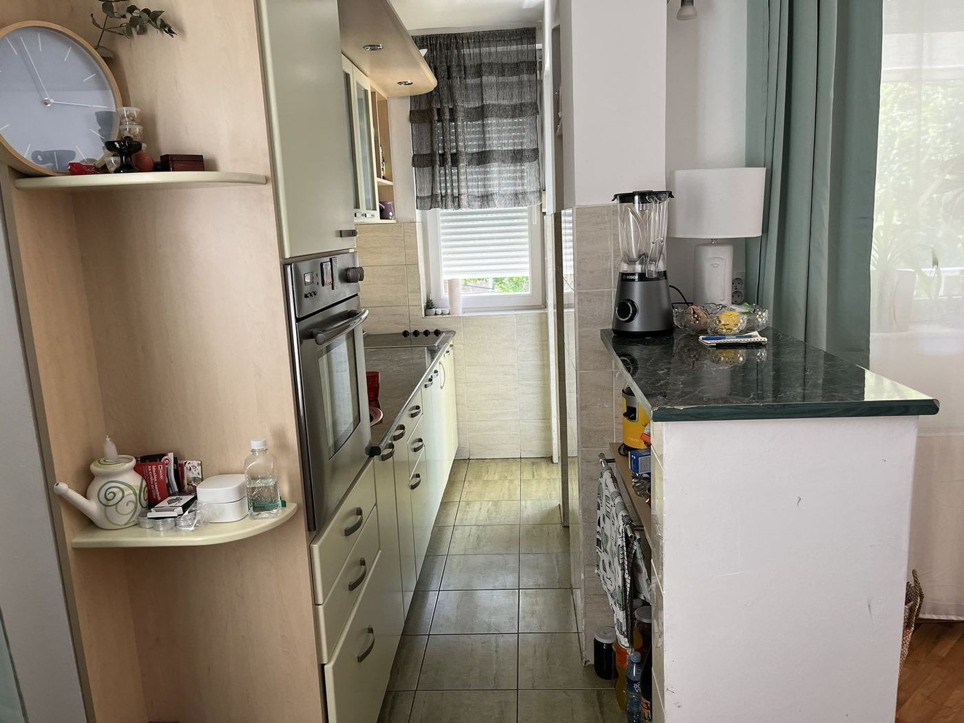 Fantastičan porodični stan na sjajnoj lokaciji 2