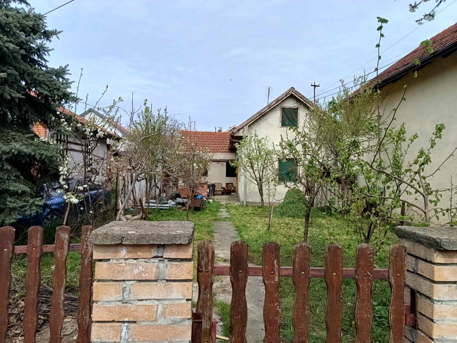 Prodajem kucu u Futogu 4