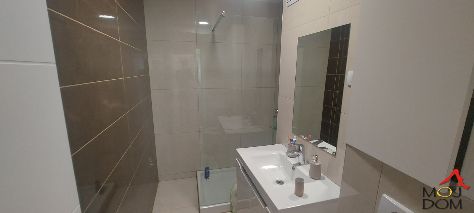 Stan,SREMSKI KARLOVCI,CENTAR,kv: 79, € 164800, ID: 1023305 19