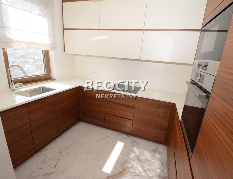 Trosoban stan, 250 m2, Šumice, Ustanička ID: 95961 4