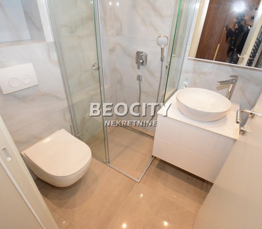 Trosoban stan, 250 m2, Šumice, Ustanička ID: 95961 15