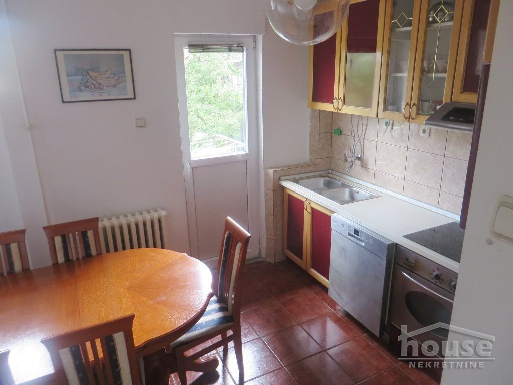 Stan,NOVI SAD,CENTAR 67m2,231750€ , ID: 1056834 11