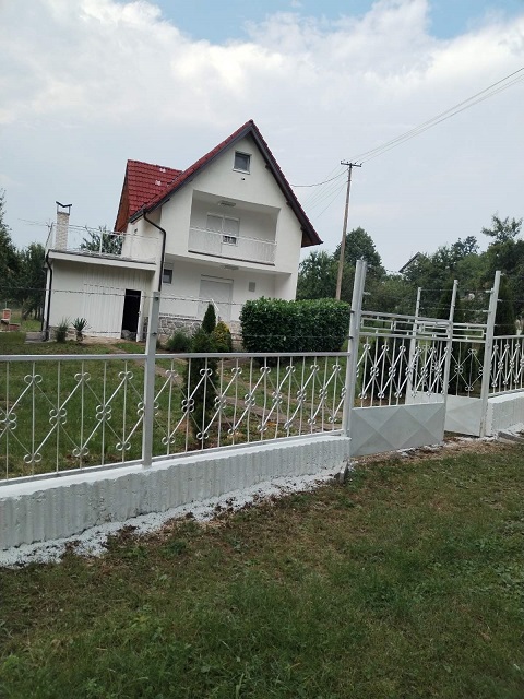 Stambeni vikend objekat Pozega Drazinovici 1