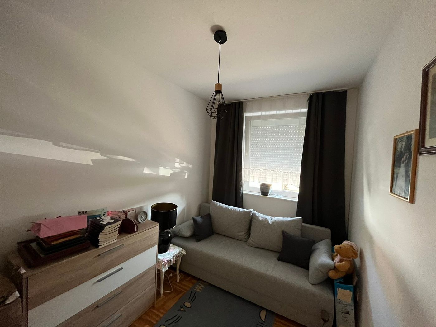 Uknjižen  parking za stanare   bez ulaganja   36m2 3