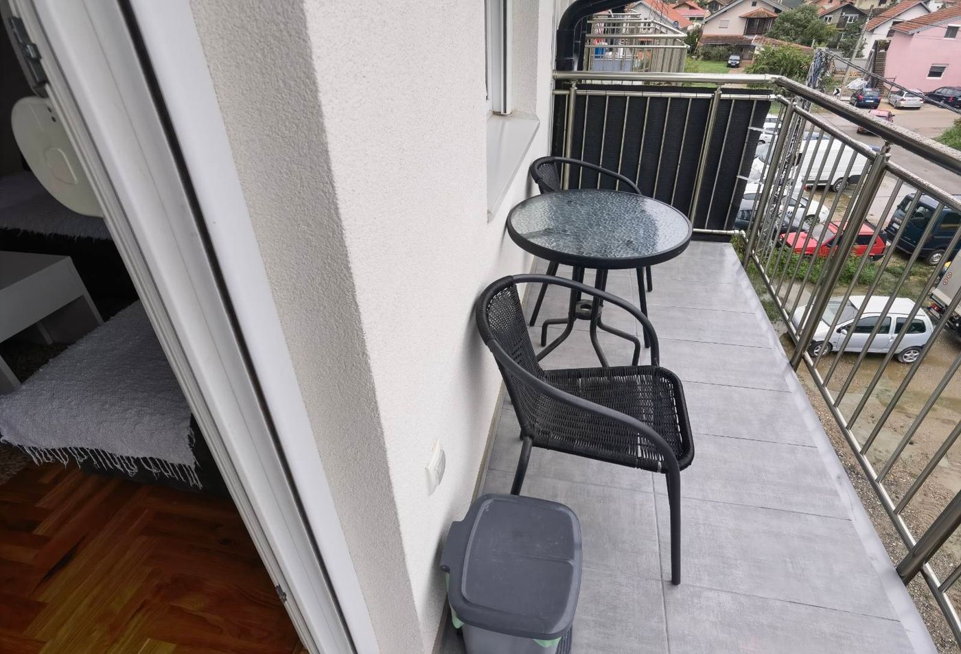 Kompletno namešten   dodatno radjen stan   062 792 583  55m2  5