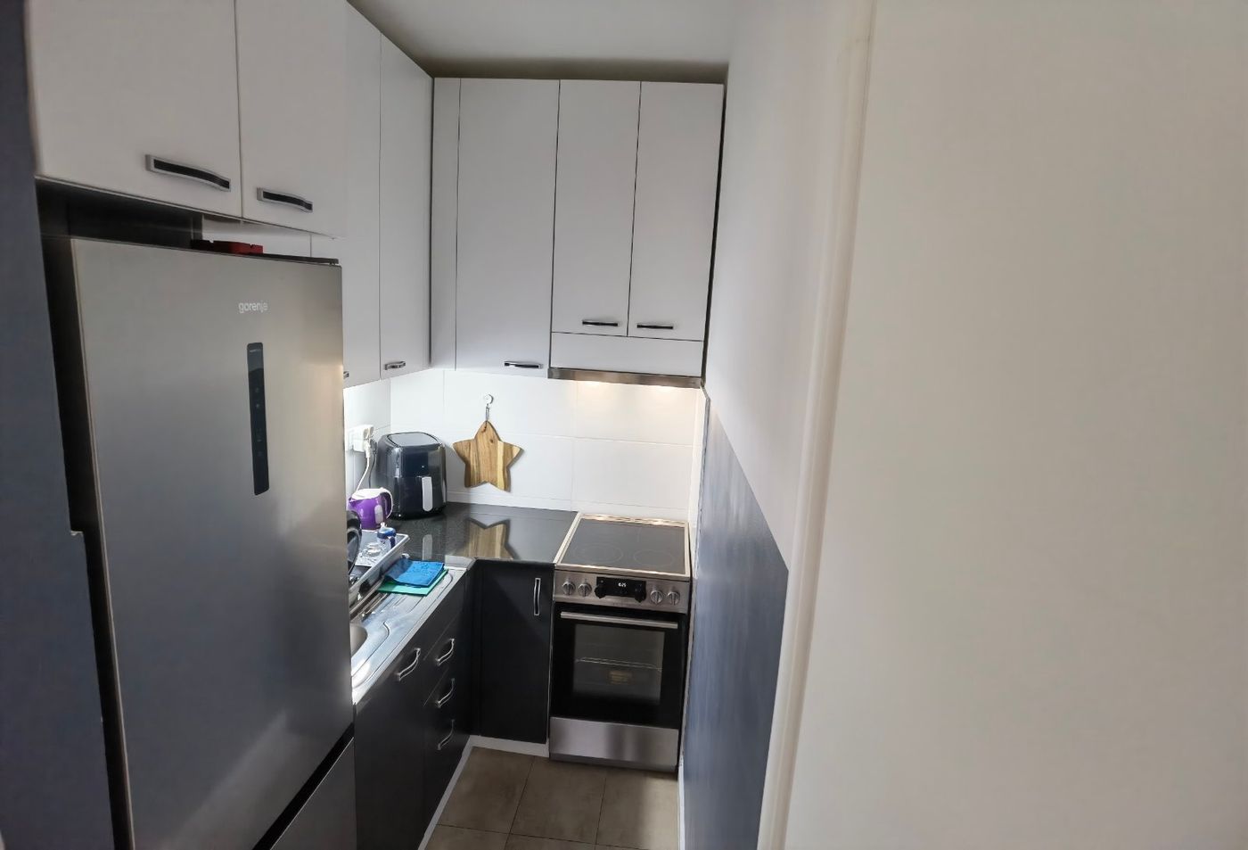 Kompletno namešten   dodatno radjen stan   062 792 583  55m2  3