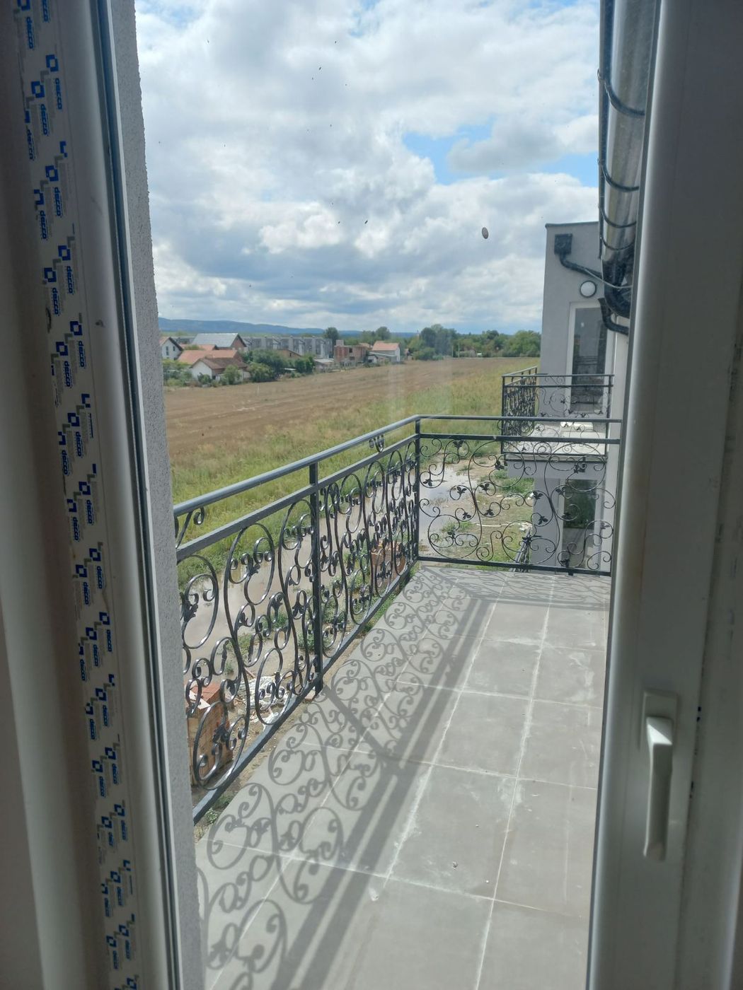 Nov  odličan jednoiposoban stan   062 792 583 4