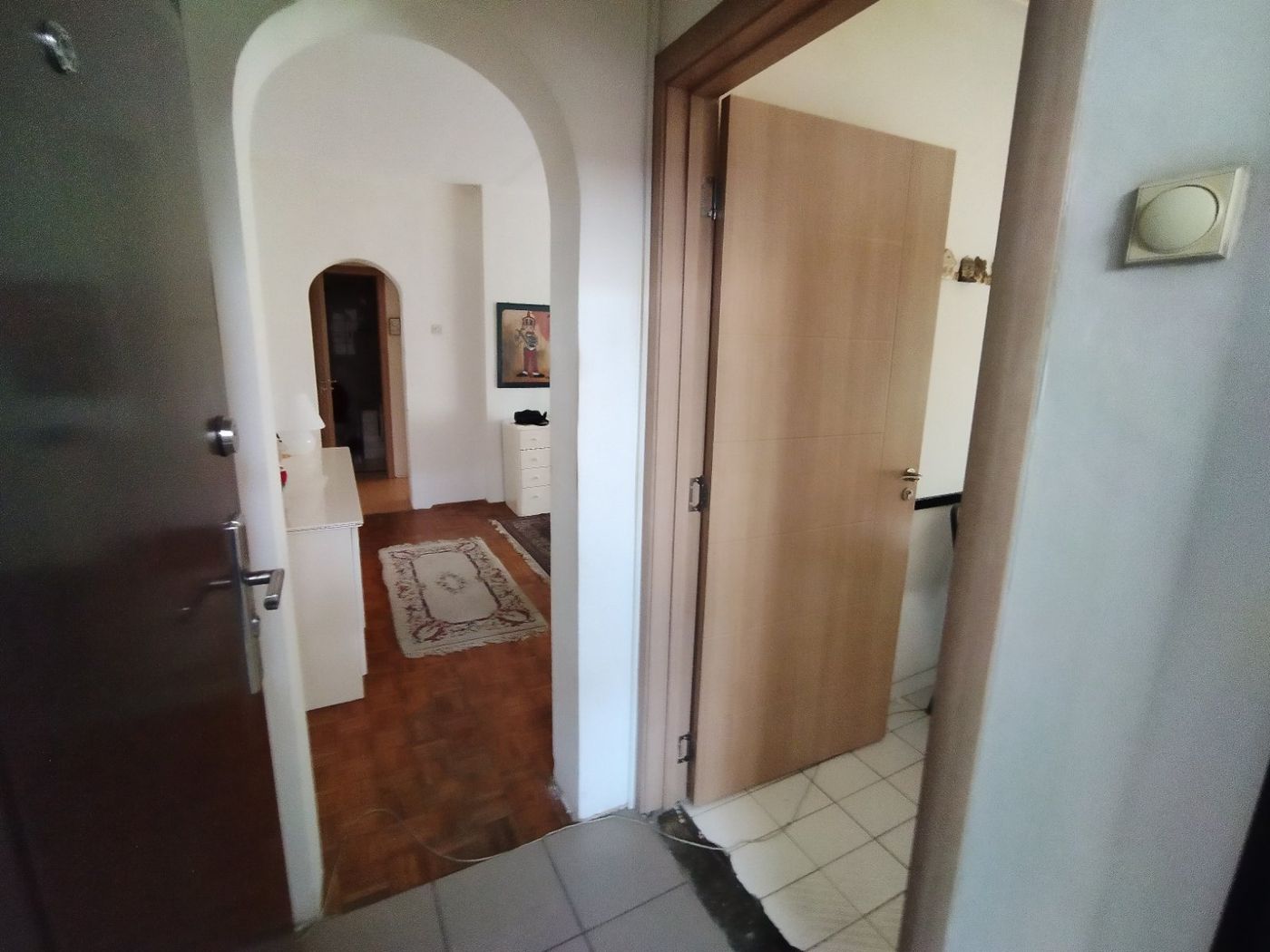 Renoviran dvosoban stan na Satelitu 4