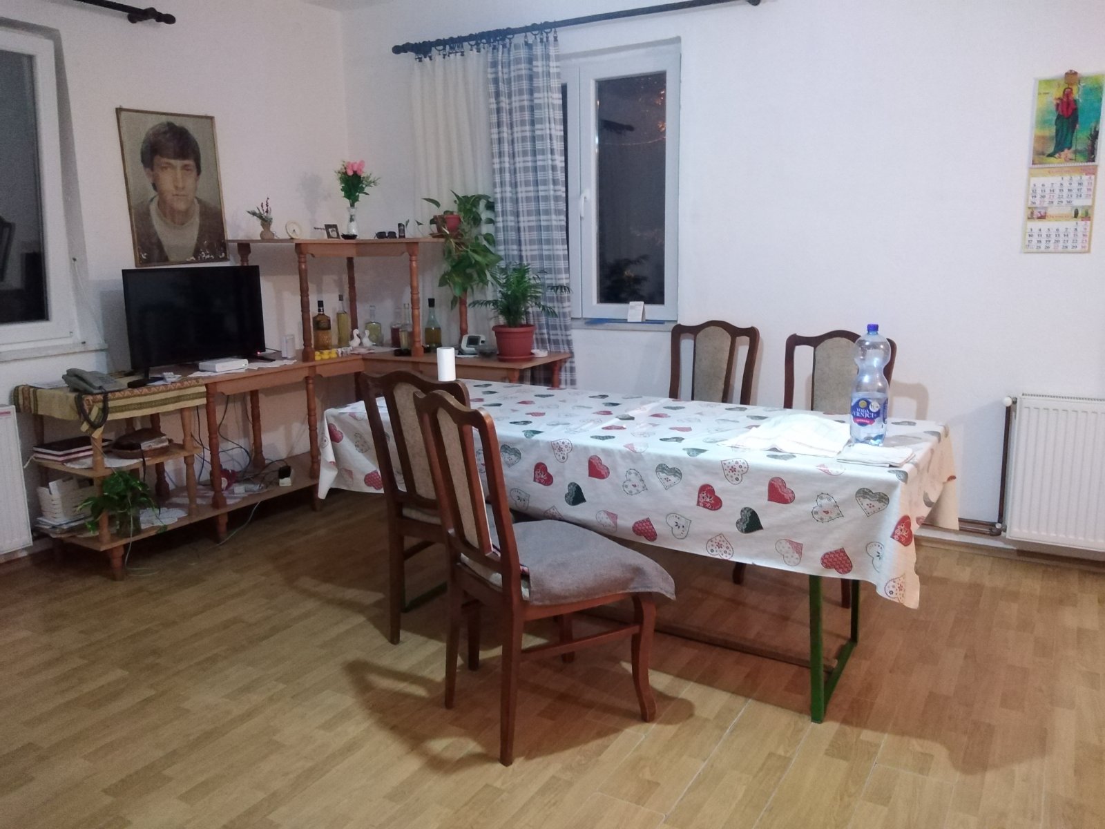 Prodajem kucu sa poslovnim prostorom 3