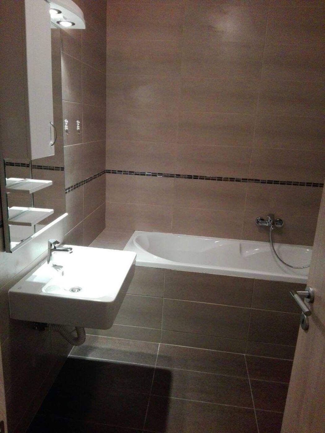 Odličan dvosoban stan na top lokaciji  5