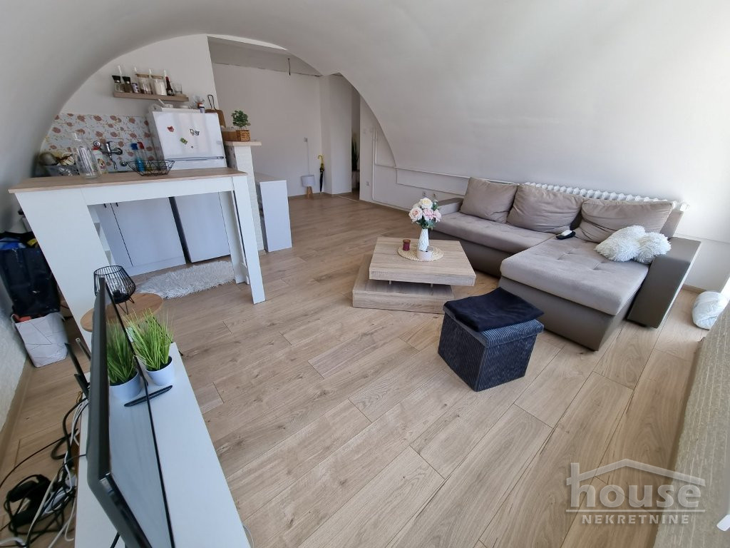 Stan,NOVI SAD,BULEVAR 34m2,79300€ , ID: 1059504 1