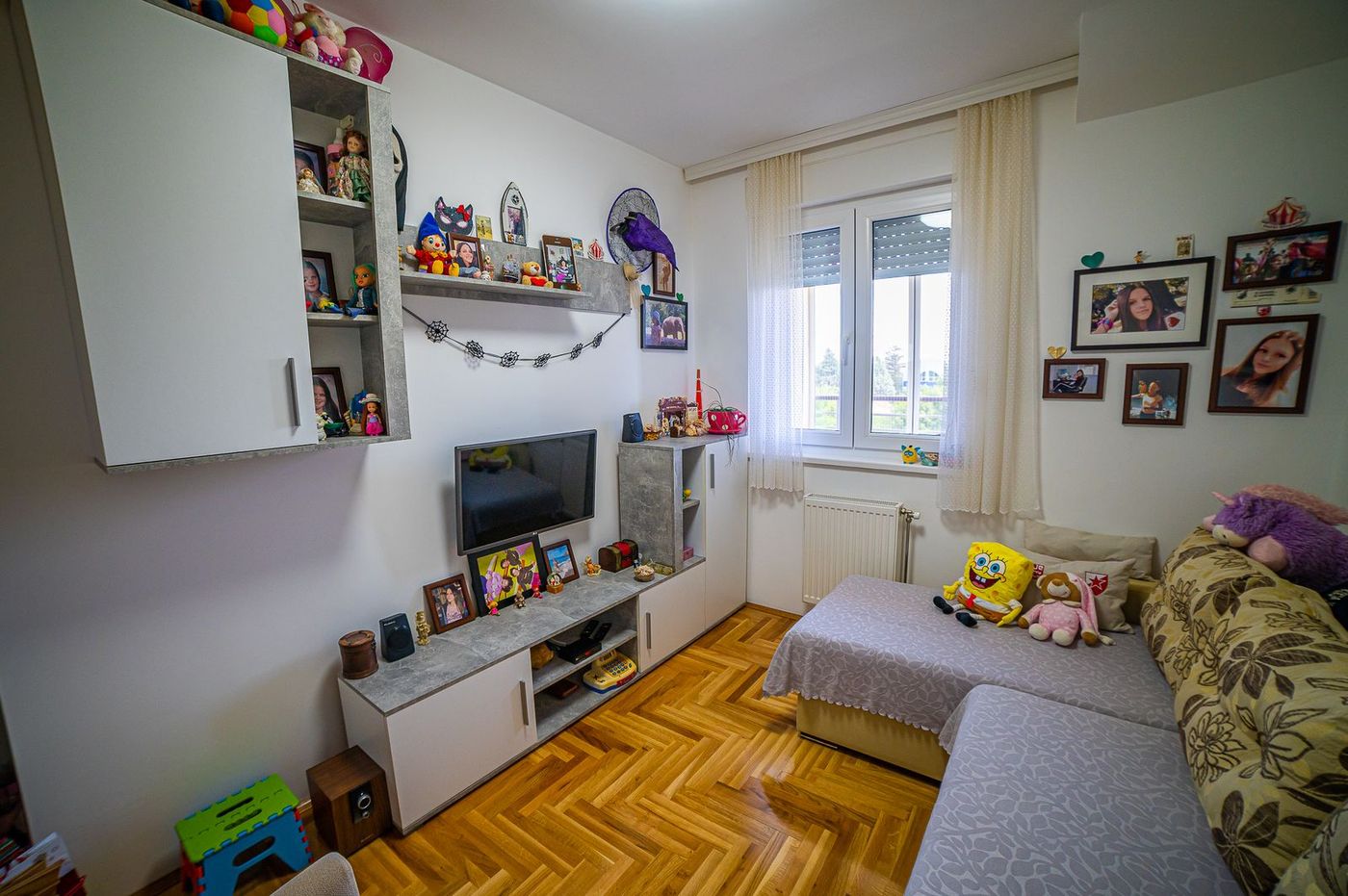 Nova zgrada   namešten stan sa parking mestom 3