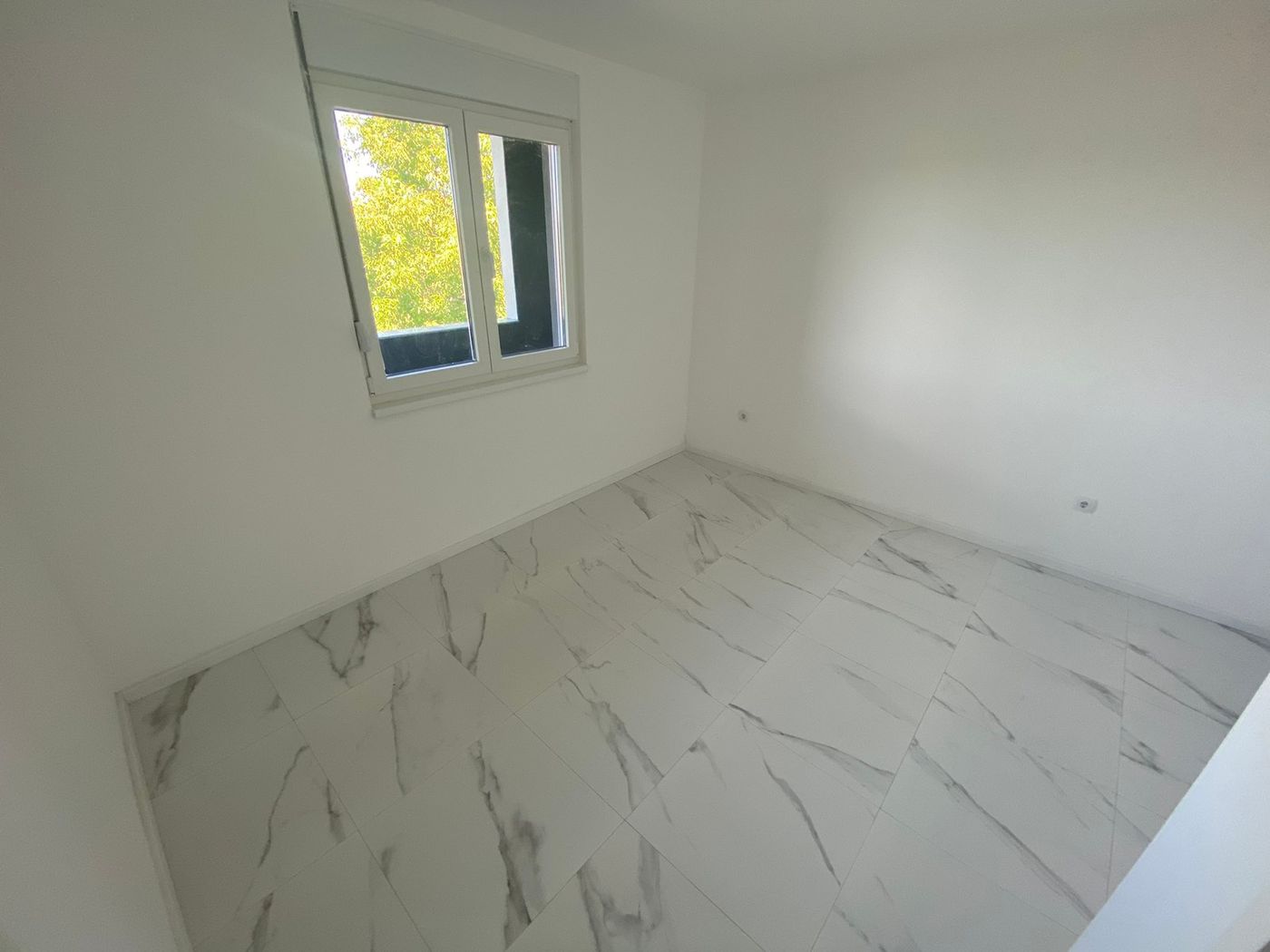 Novogradnja   gratis 80m2 terase 2