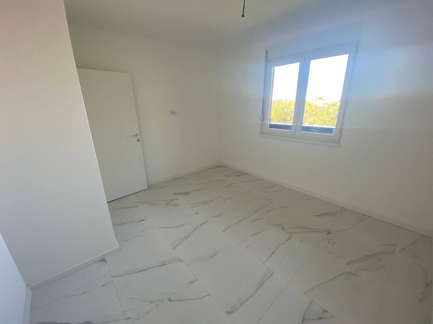 Novogradnja   gratis 80m2 terase 3