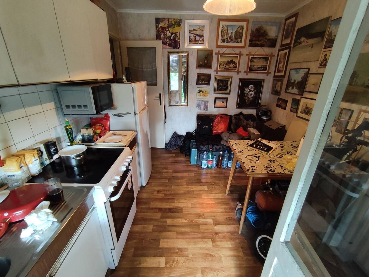 Uknjižen jednosoban stan na Sajmu 3