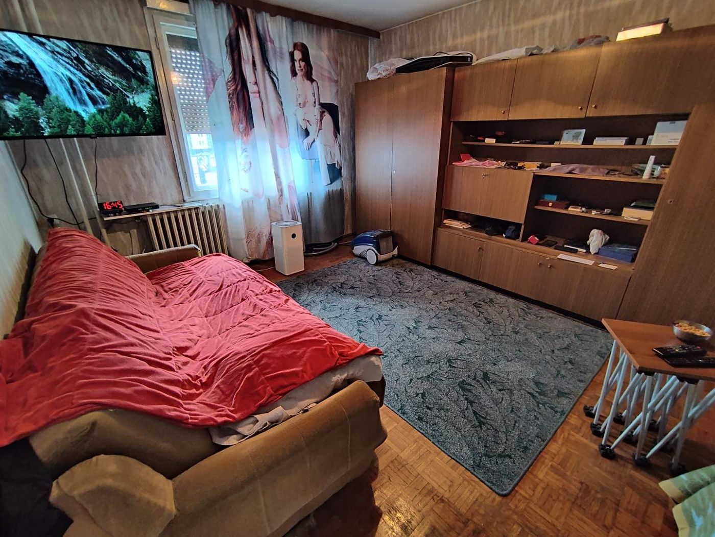 Uknjižen jednosoban stan na Sajmu 2