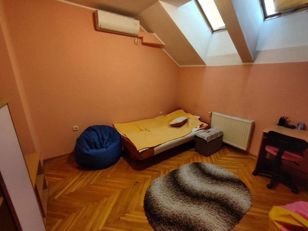 Uknjižen duplex   odmah useljiv 2