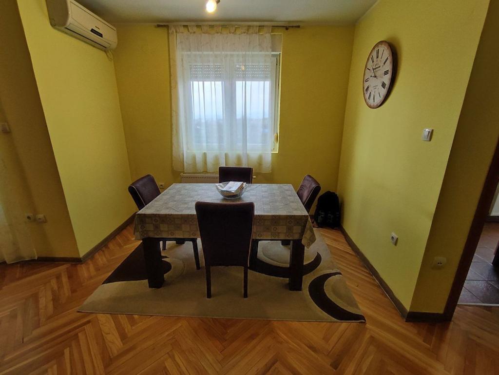 Uknjižen duplex   odmah useljiv 1