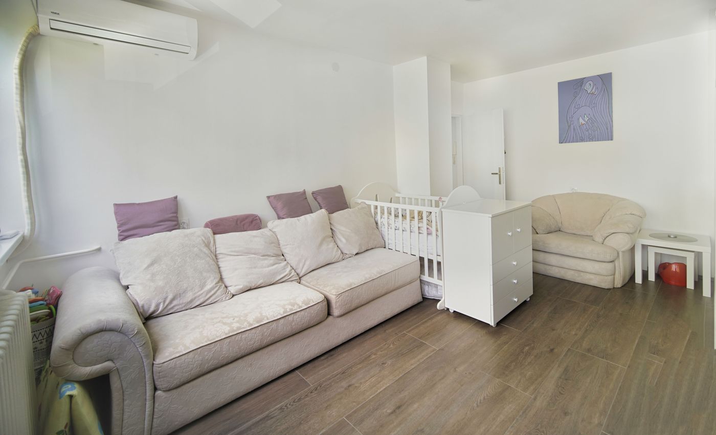 Kompletno renoviran  uknjižen jednosoban stan   može biti 1 5 1