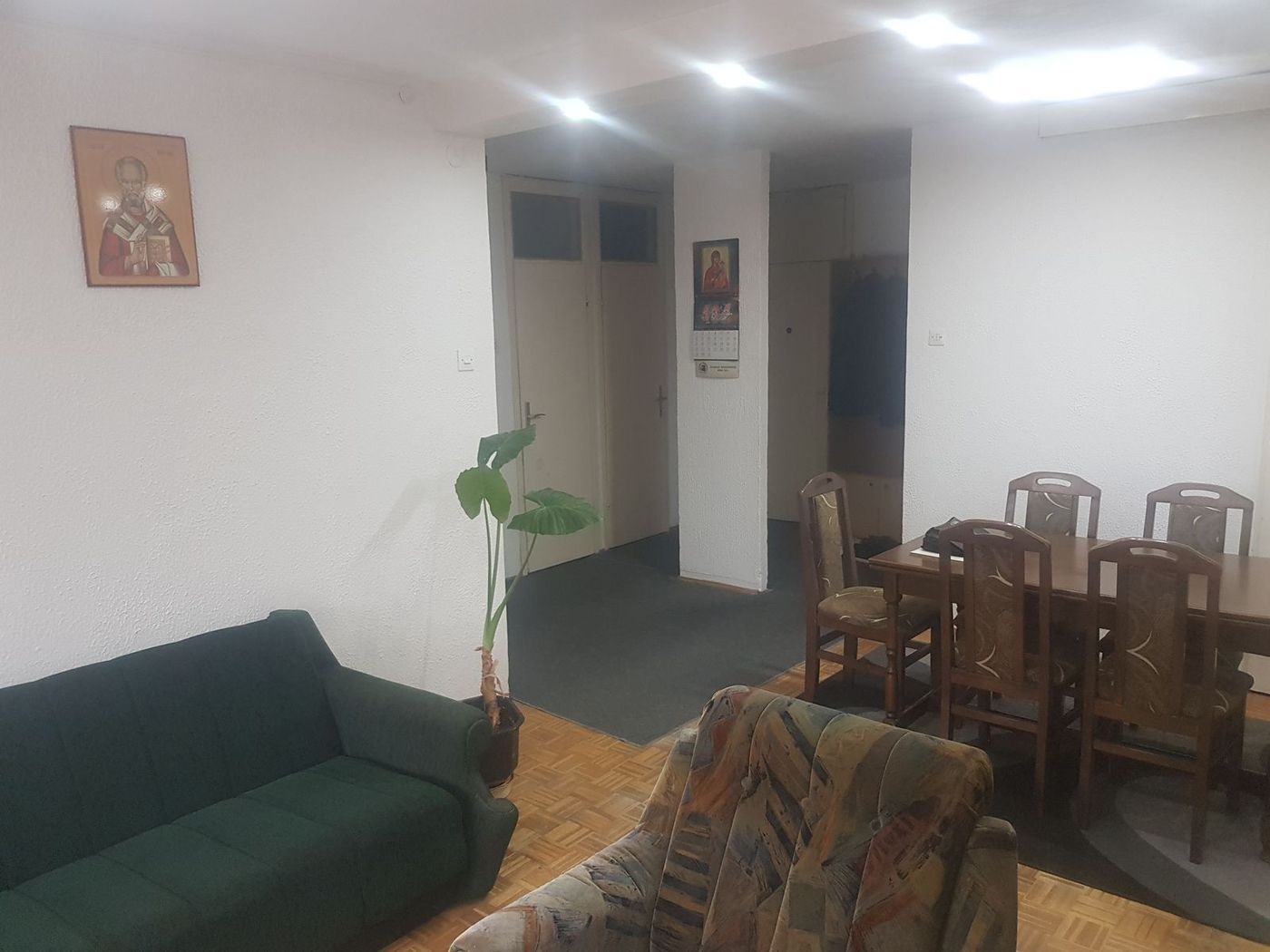 Uknjižen troiposoban stan idealnog rasporeda 2