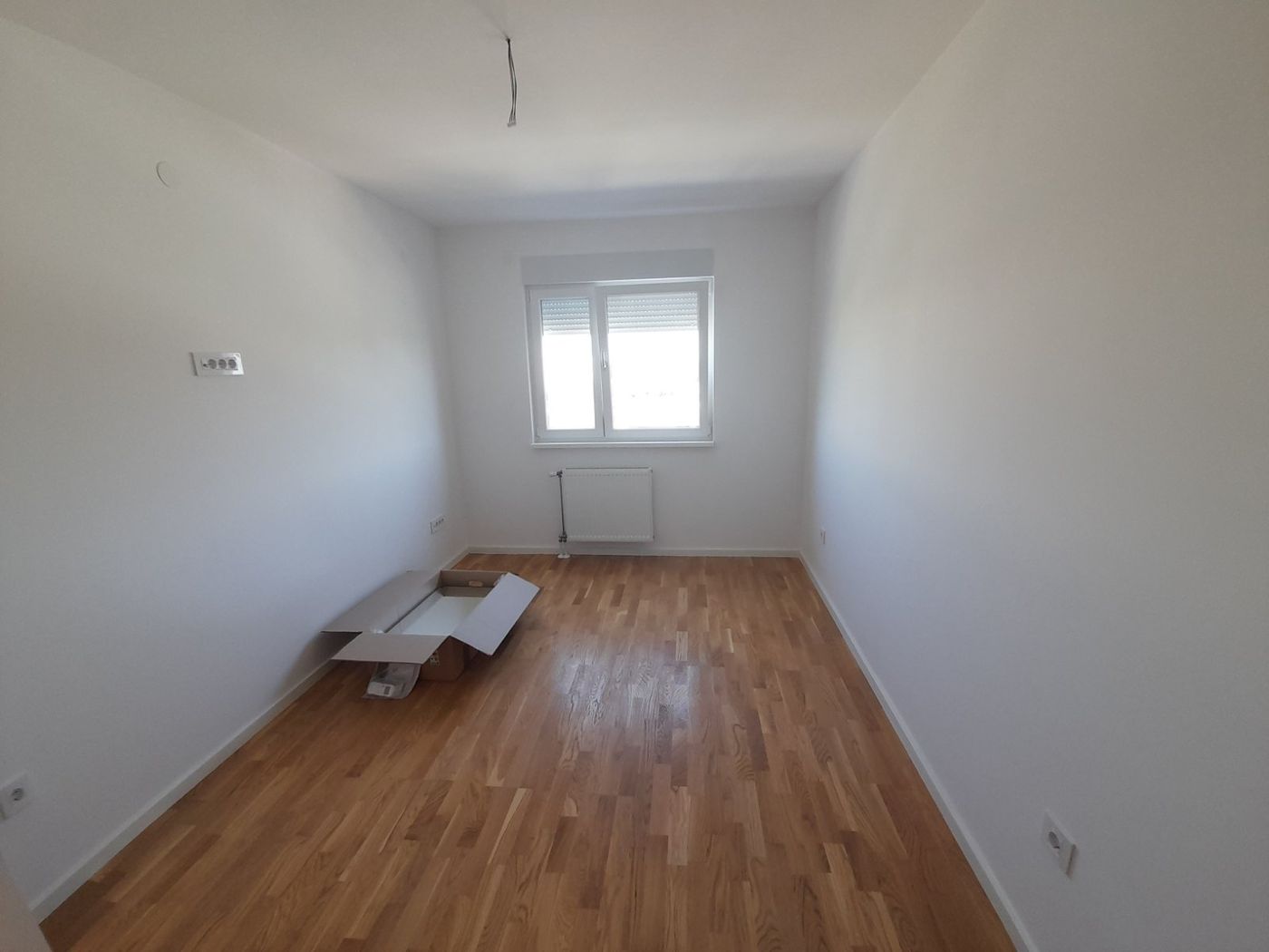 Nov neusaljavan   omdah useljiv dvosoban stan   062 792 583 3