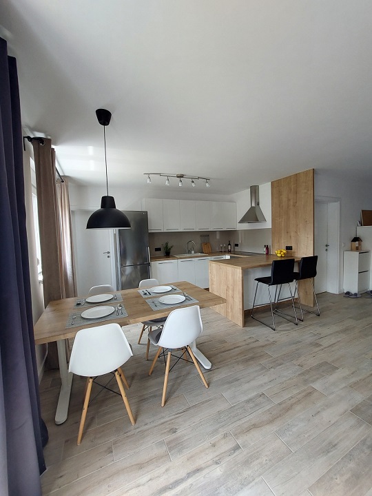 Kuca sa placem Radiofar 2