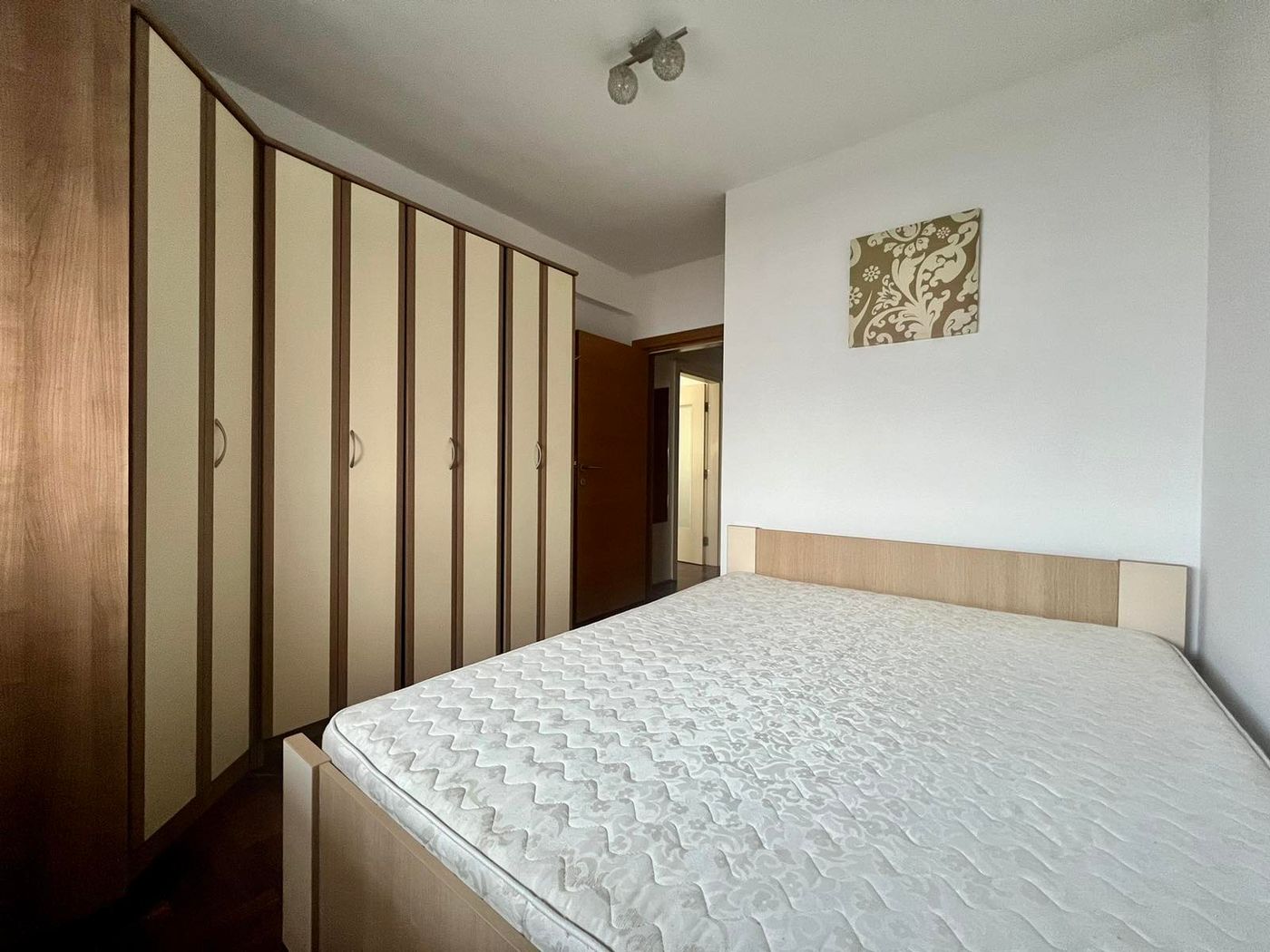 Uknjižen dvosoban stan   bez ulaganja   062 792 583 3